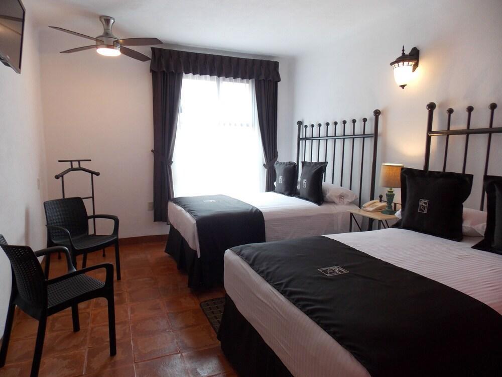 Hotel Real De Leyendas กัวนาฮัวโต ภายนอก รูปภาพ