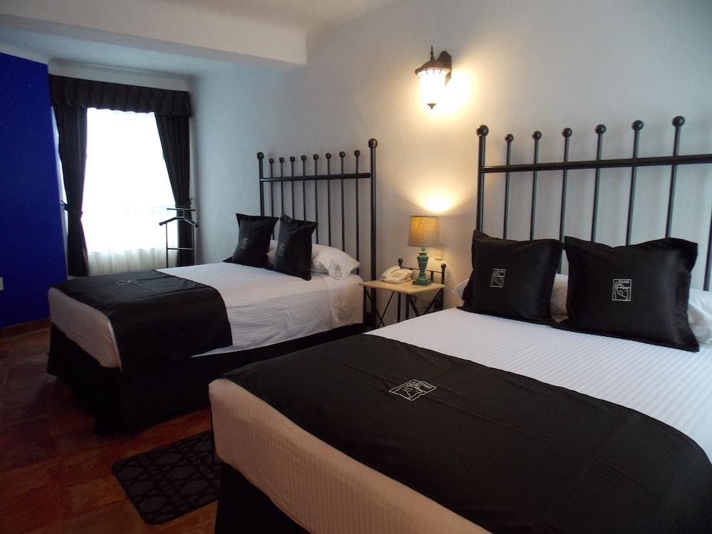 Hotel Real De Leyendas กัวนาฮัวโต ภายนอก รูปภาพ